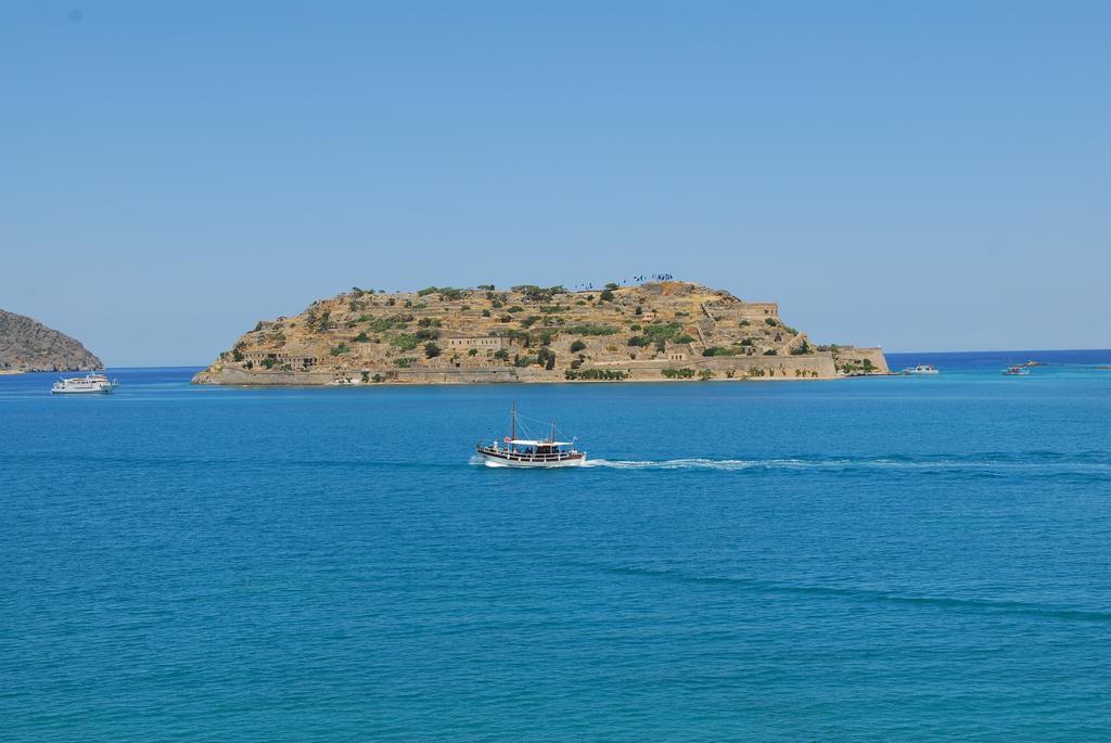 Apartament Athina *