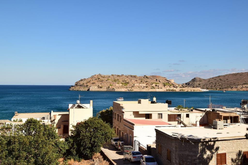 Athina Elounda