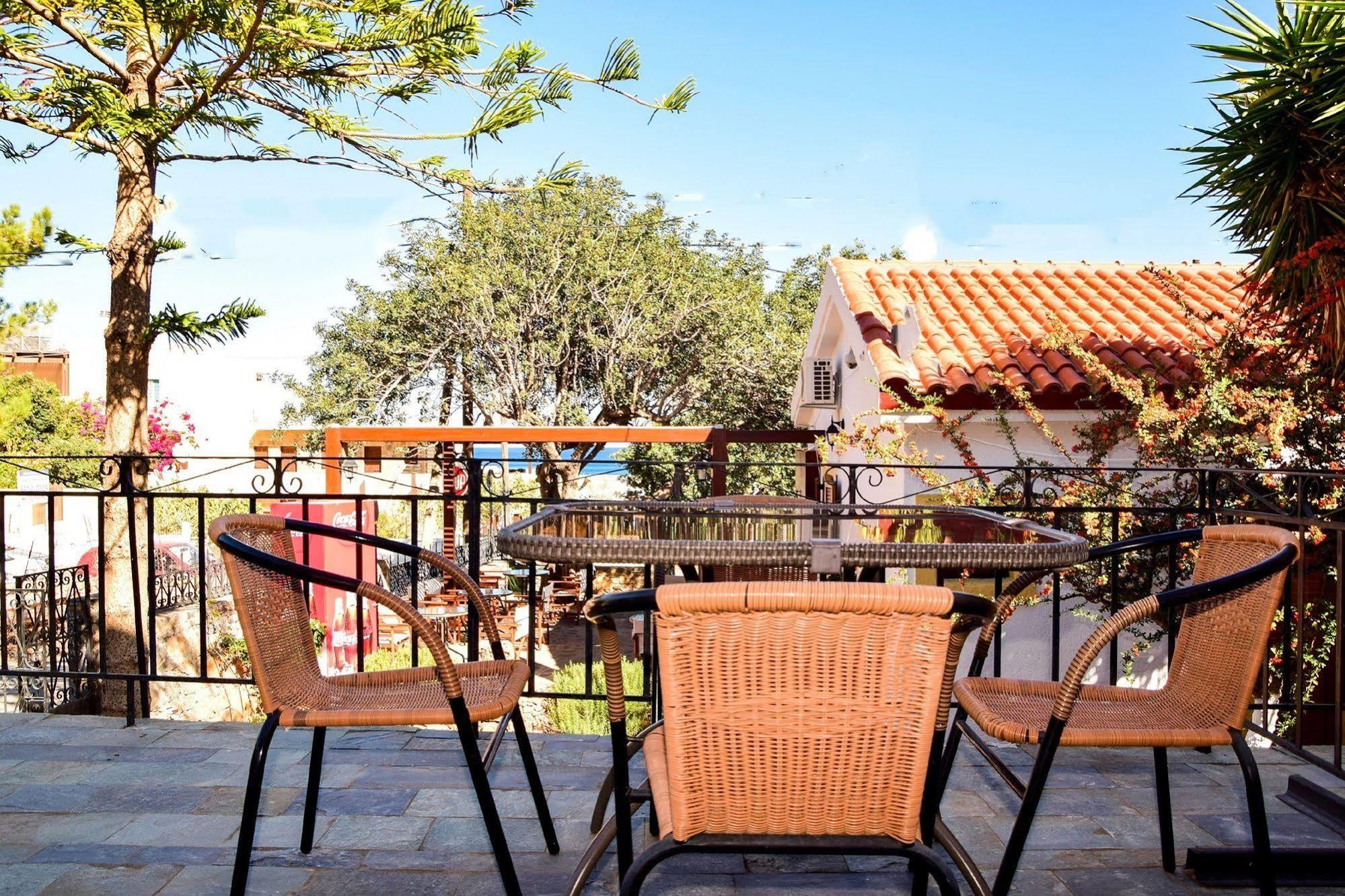 Apartament Athina *